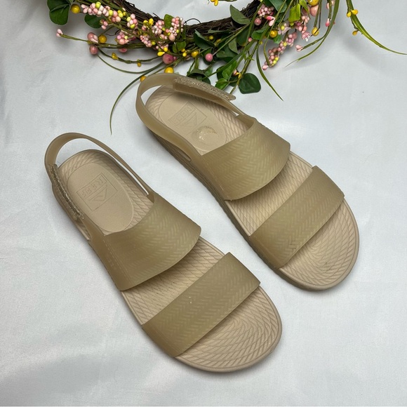 Reef Shoes - Reef Women's Water Vista Backstrap Sandal Size 11